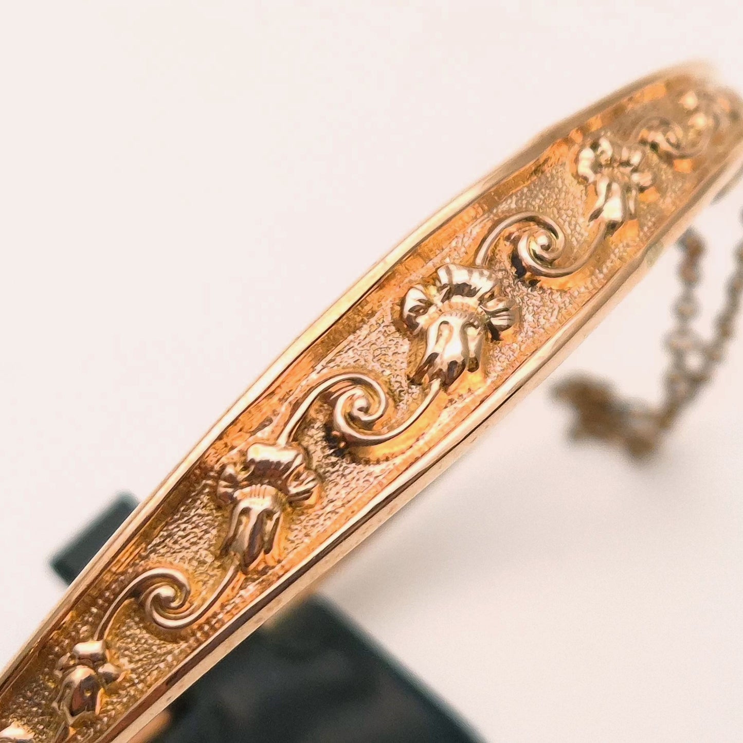9ct Rose Gold Antique Floral Patterned Bangle