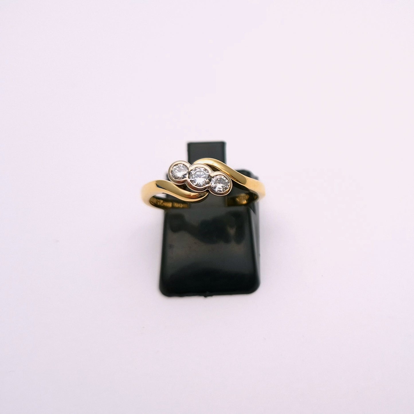 18ct Yellow Gold 0.25tcw Diamond three stone Ring