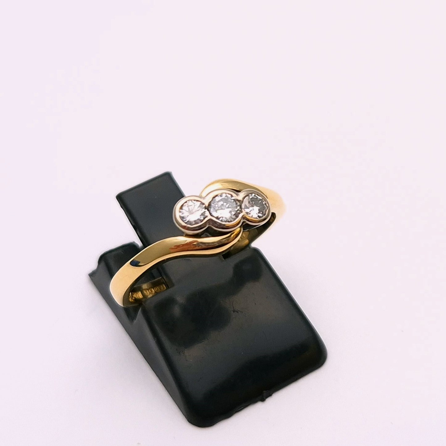 18ct Yellow Gold 0.25tcw Diamond three stone Ring