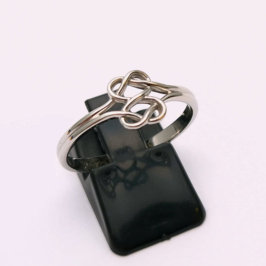 14ct White Gold Celtic knot Ring