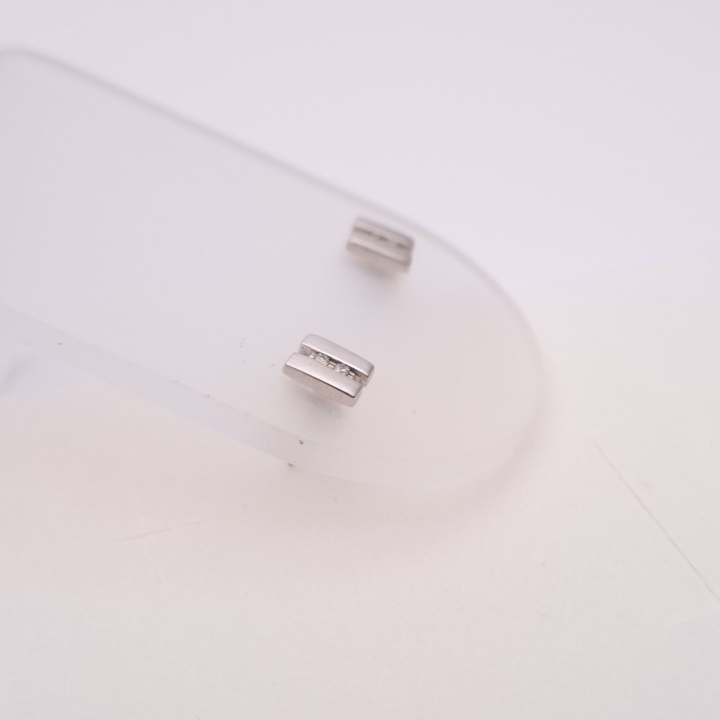 9ct white Gold Diamond Stud Earrings