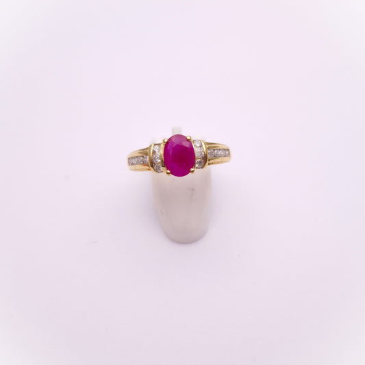 18ct Yellow Gold Vintage Ruby and Diamond Ring