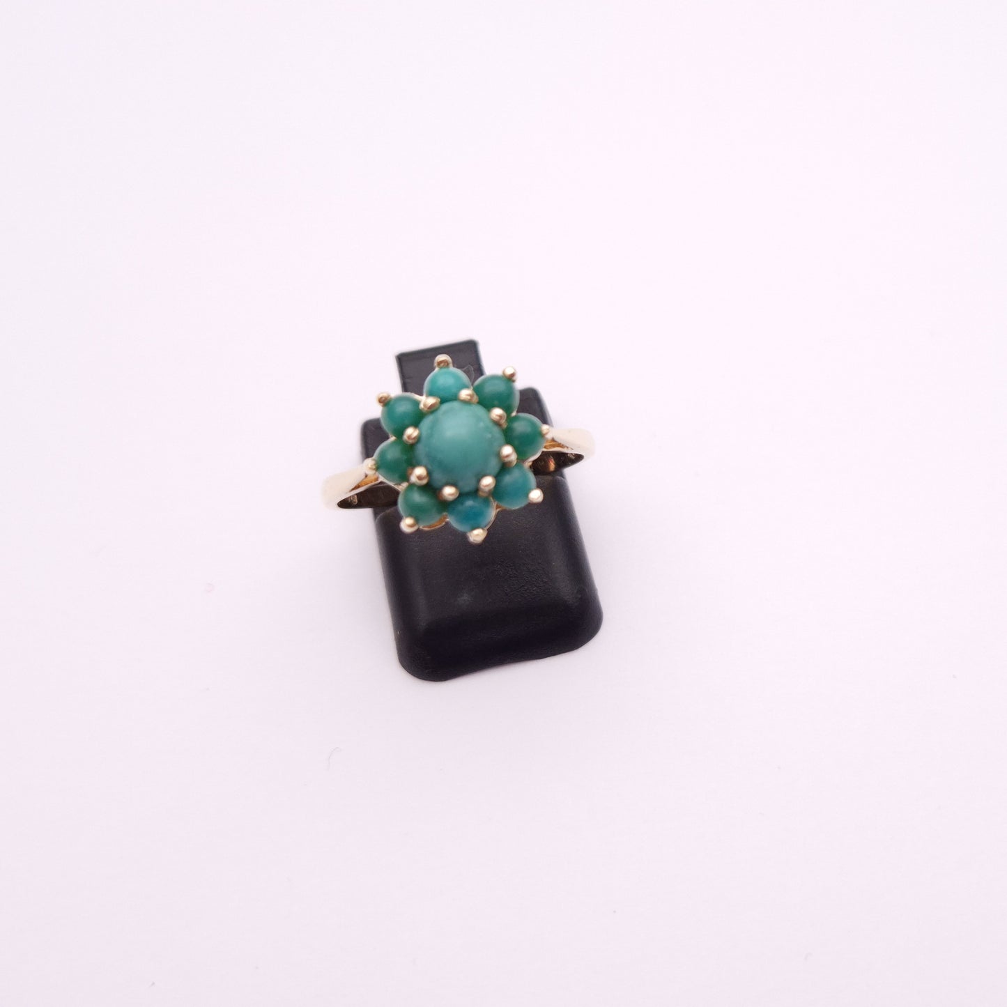 9ct Yellow Gold Vintage Turquoise Cluster Ring