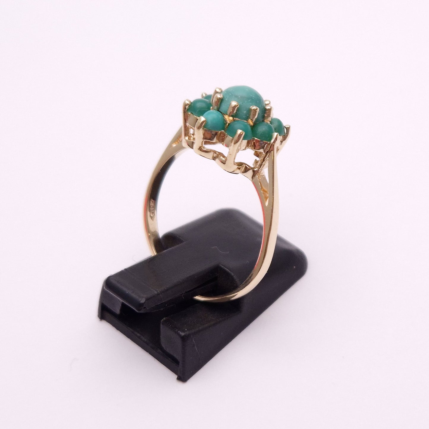 9ct Yellow Gold Vintage Turquoise Cluster Ring