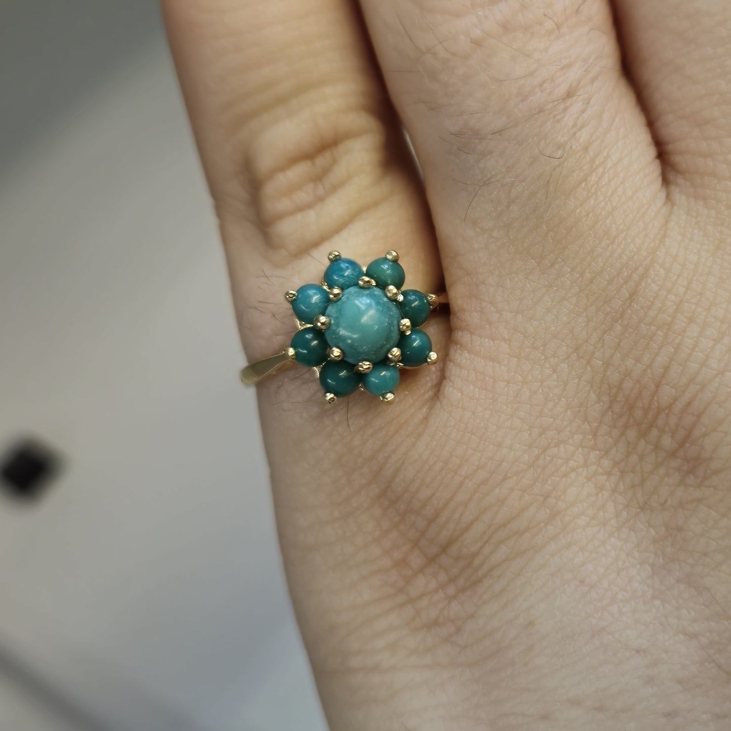 9ct Yellow Gold Vintage Turquoise Cluster Ring