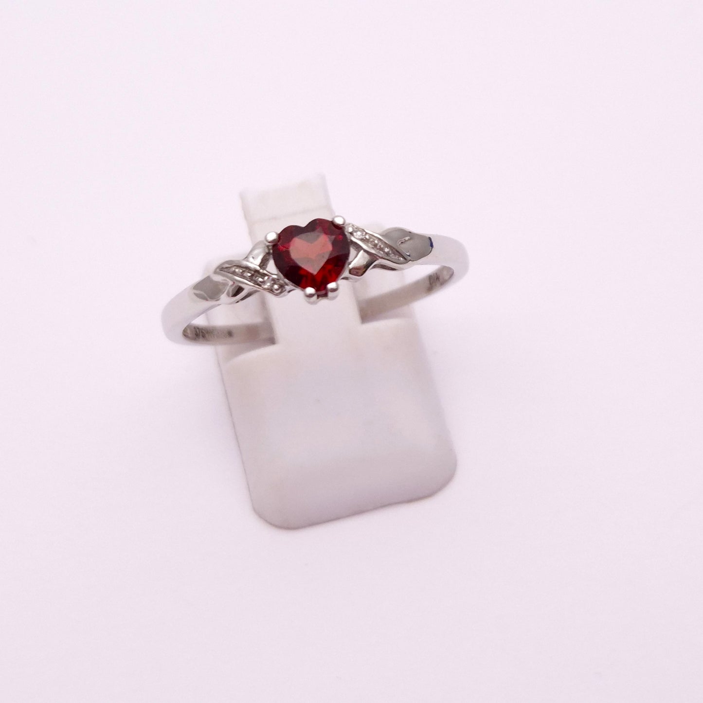 9ct White Gold Garnet Heart and Diamond Ring