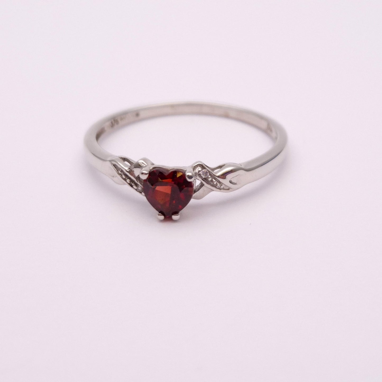 9ct White Gold Garnet Heart and Diamond Ring