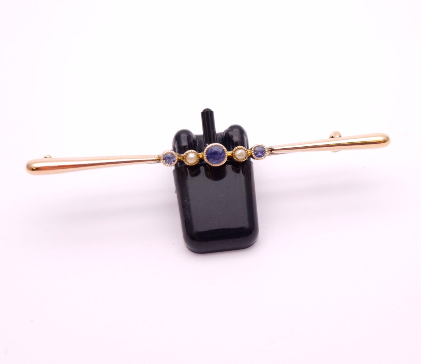 9ct Yellow Gold Sapphire and Pearl Bar Brooch
