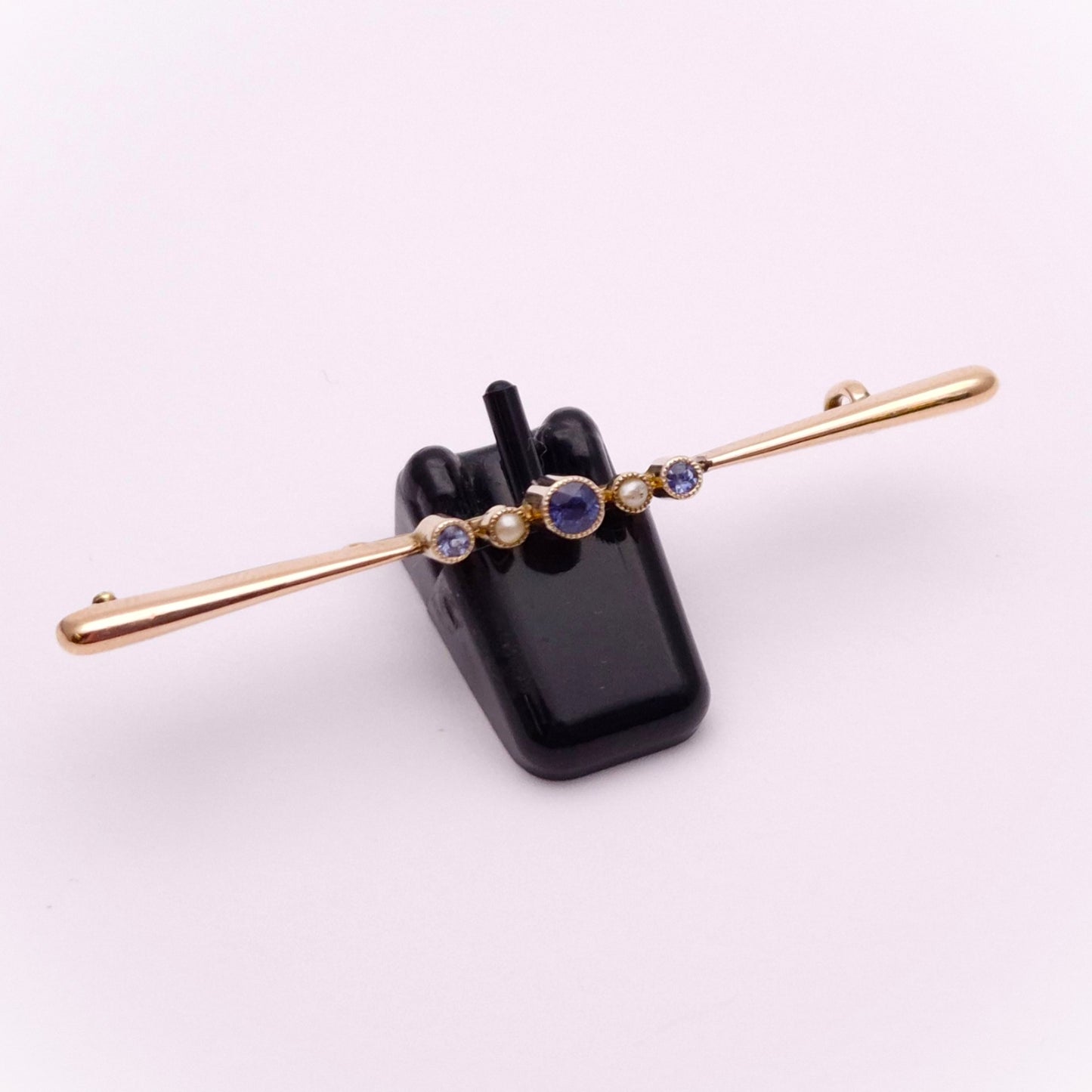 9ct Yellow Gold Sapphire and Pearl Bar Brooch
