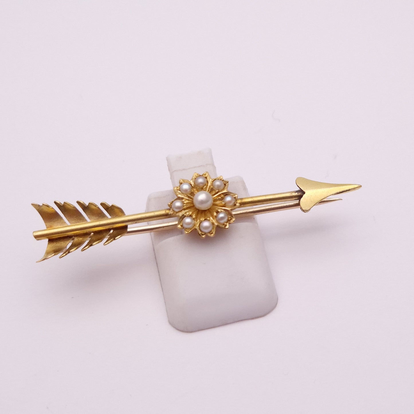 14ct Yellow Gold Pearl Floral Arrow Brooch