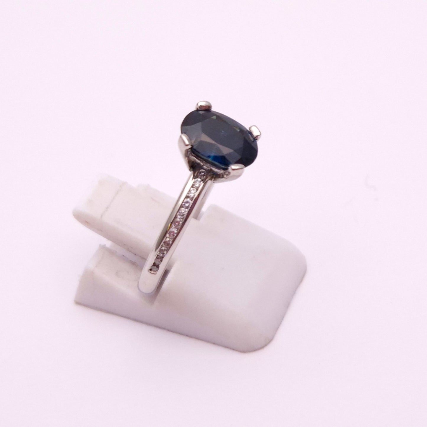 18ct White gold Sapphire and Diamond Ring