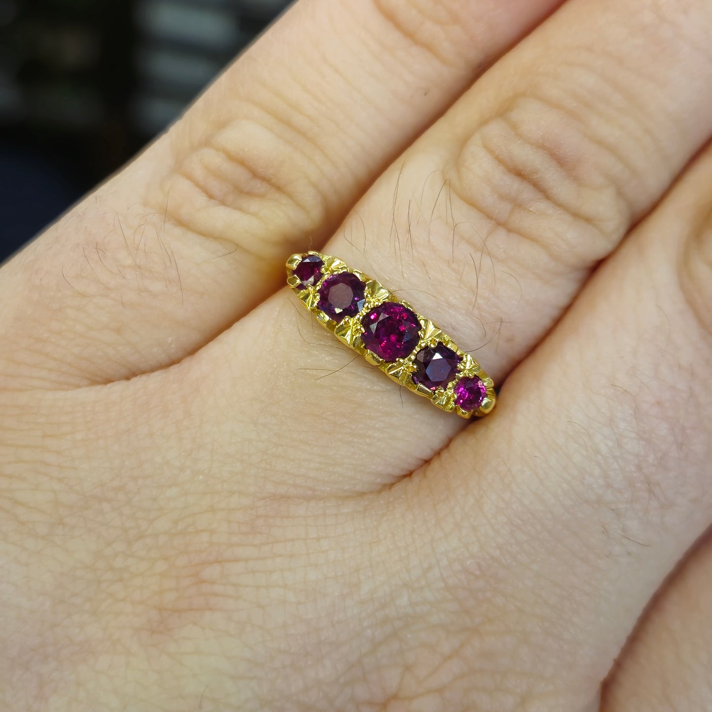 18ct Yellow Gold Vintage Ruby 5 Stone Row ring