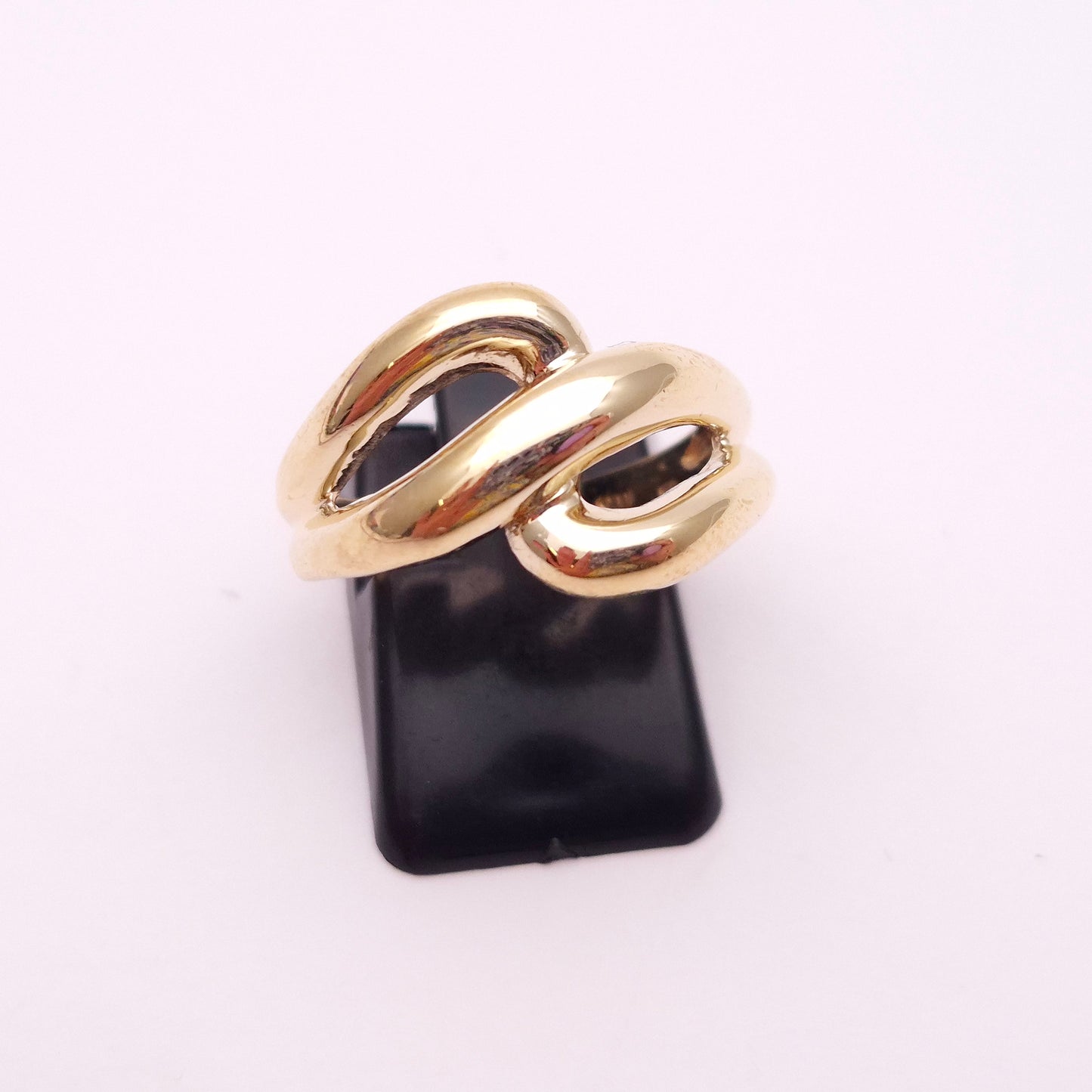 9ct Yellow Gold Double Loop Design Ring