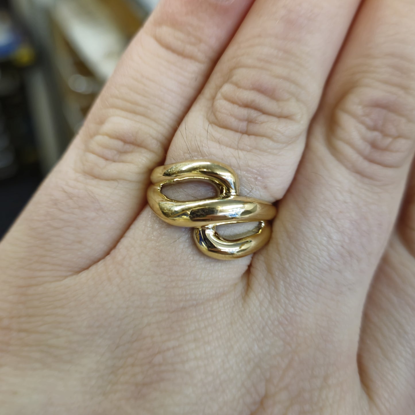 9ct Yellow Gold Double Loop Design Ring