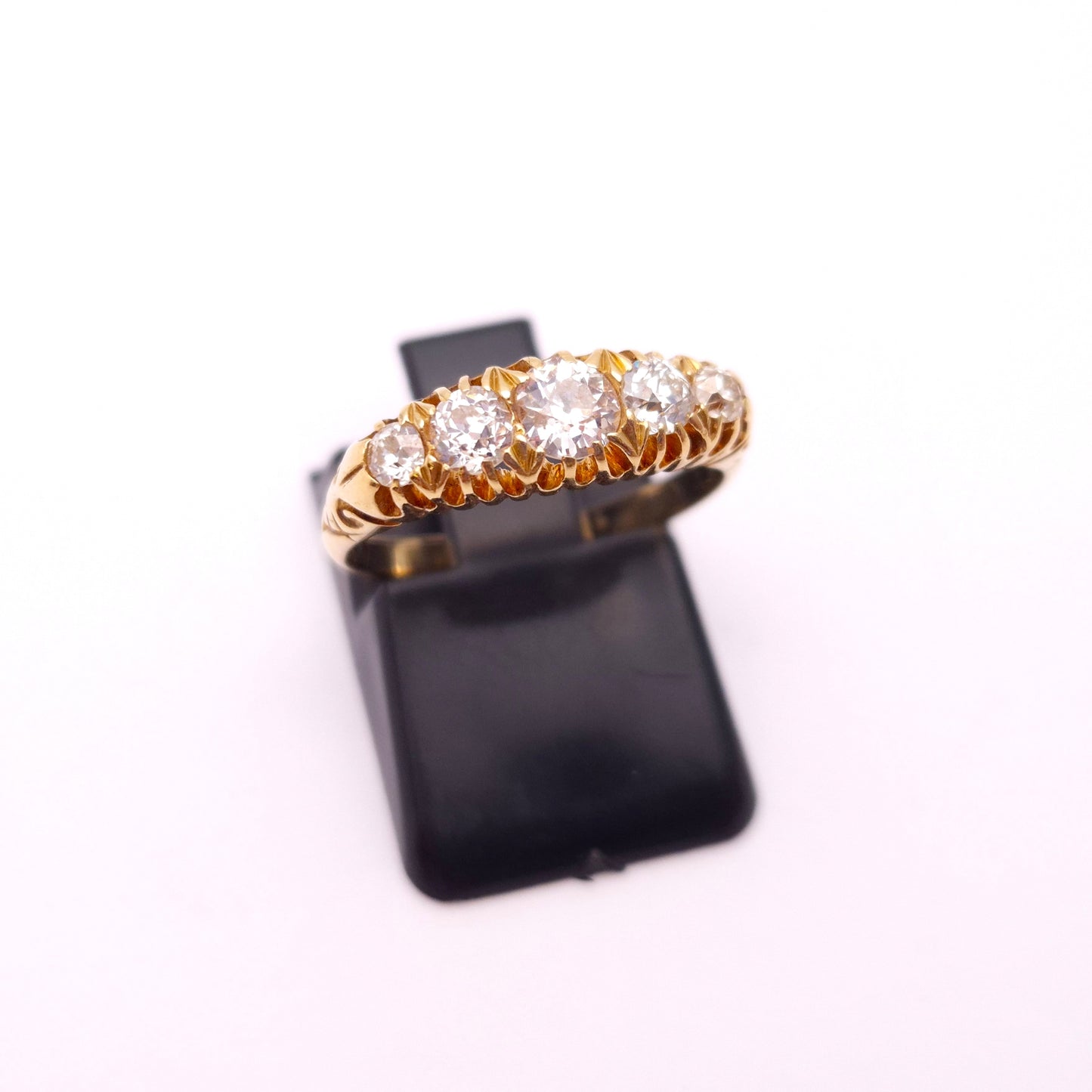 18ct Yellow Gold Antique Edwardian Diamond 5 Stone Ring