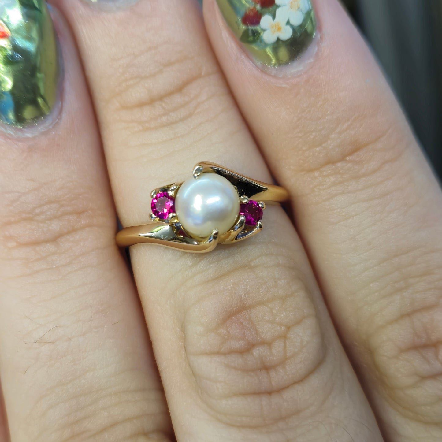 9ct Yellow Gold Cultured Pearl and Synthetic Ruby Ring