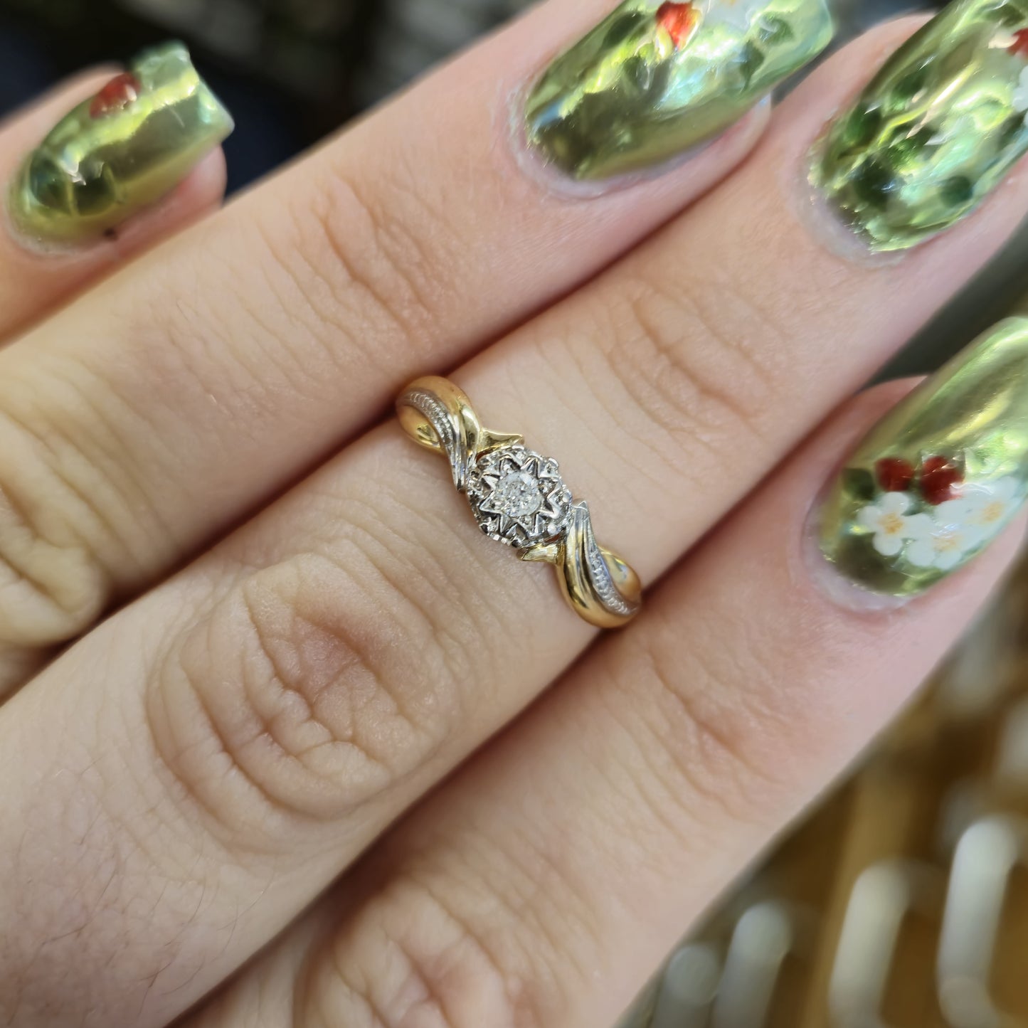 9ct Two Tone Gold Illusion Set Diamond Solitaire Ring