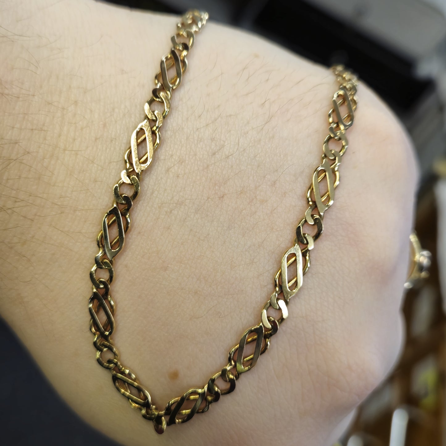 9ct Yellow Gold Celtic knot Link Chain