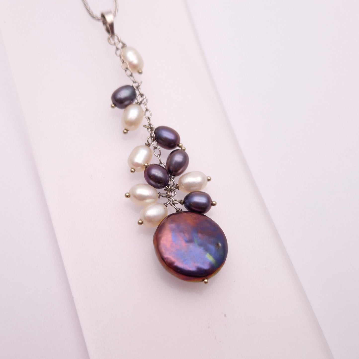 14ct White Gold Multicolour Pearl Drop Pendant and 9ct White Gold Chain