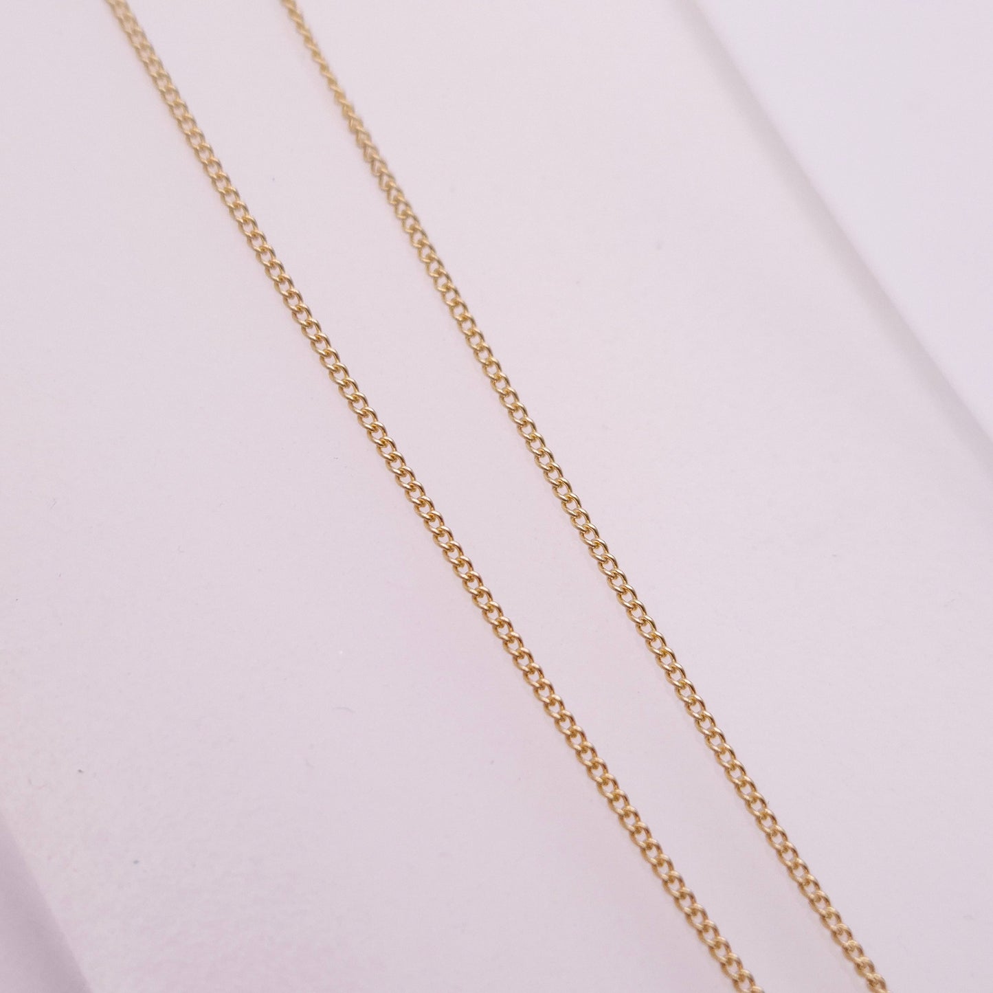 14ct Yellow Gold Aquamarine Solitaire Pendant and 9ct 18 inch Gold Chain