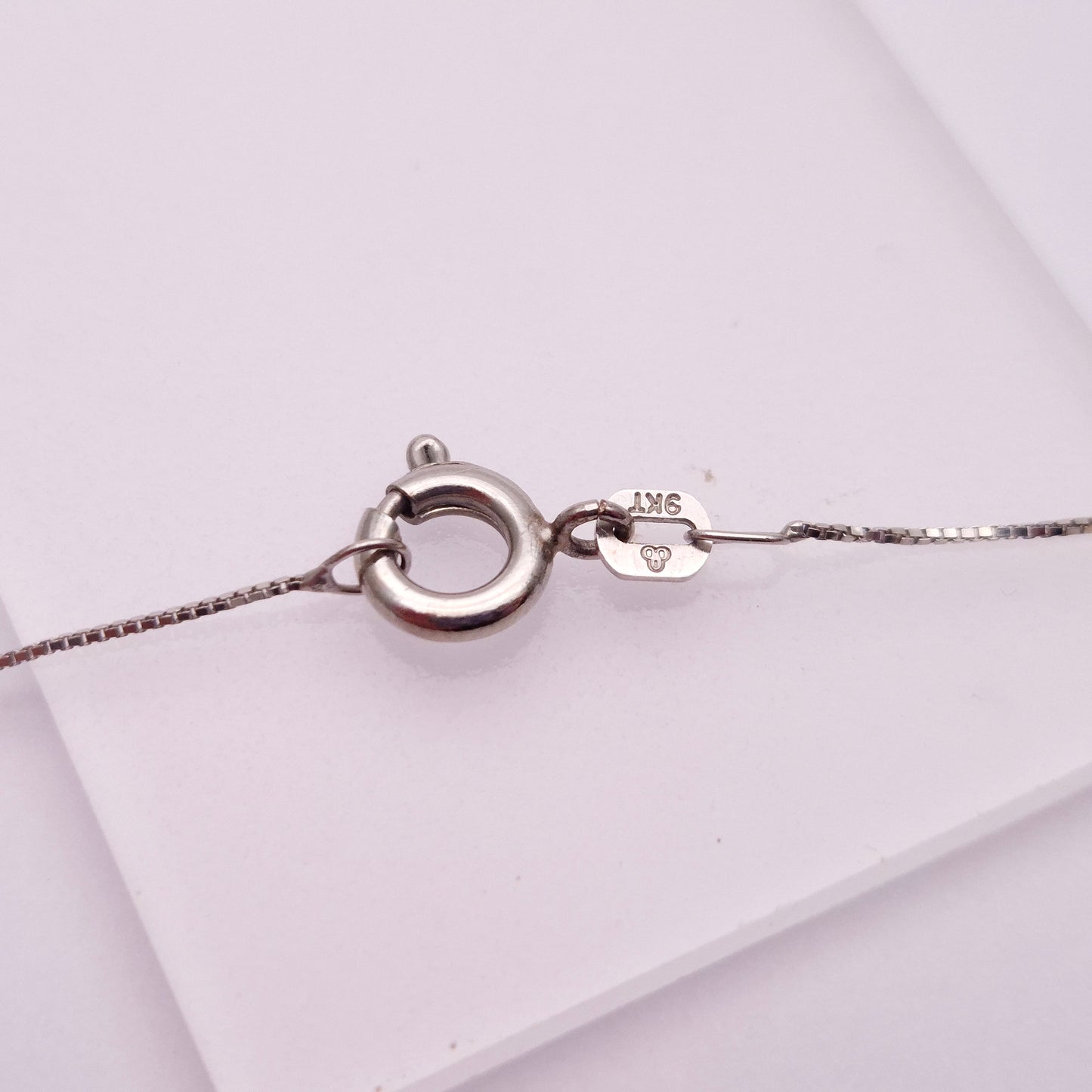 9ct White Gold Green and White Stone Open Heart Pendant and 18 inch Box Chain