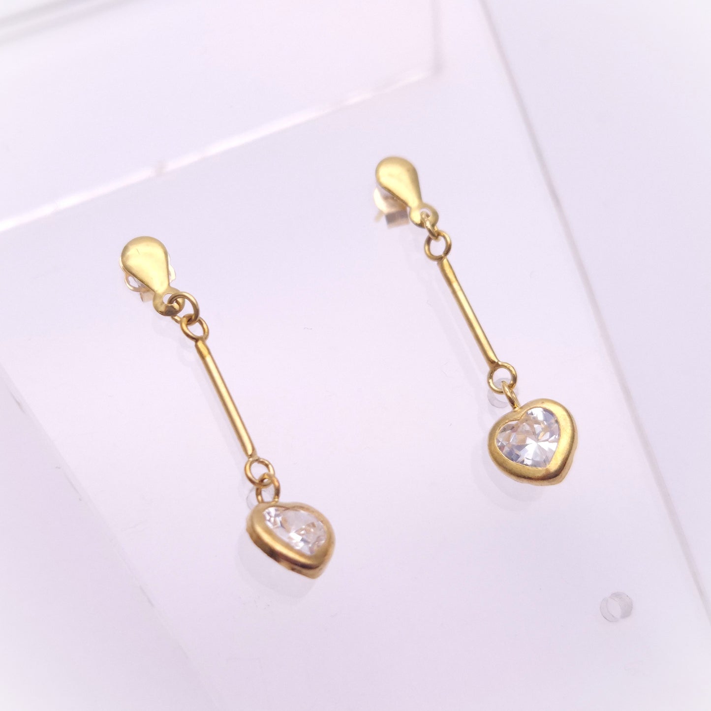 9ct Yellow Gold Cubic Zirconia CZ Heart Drop Dangle Drop Earrings