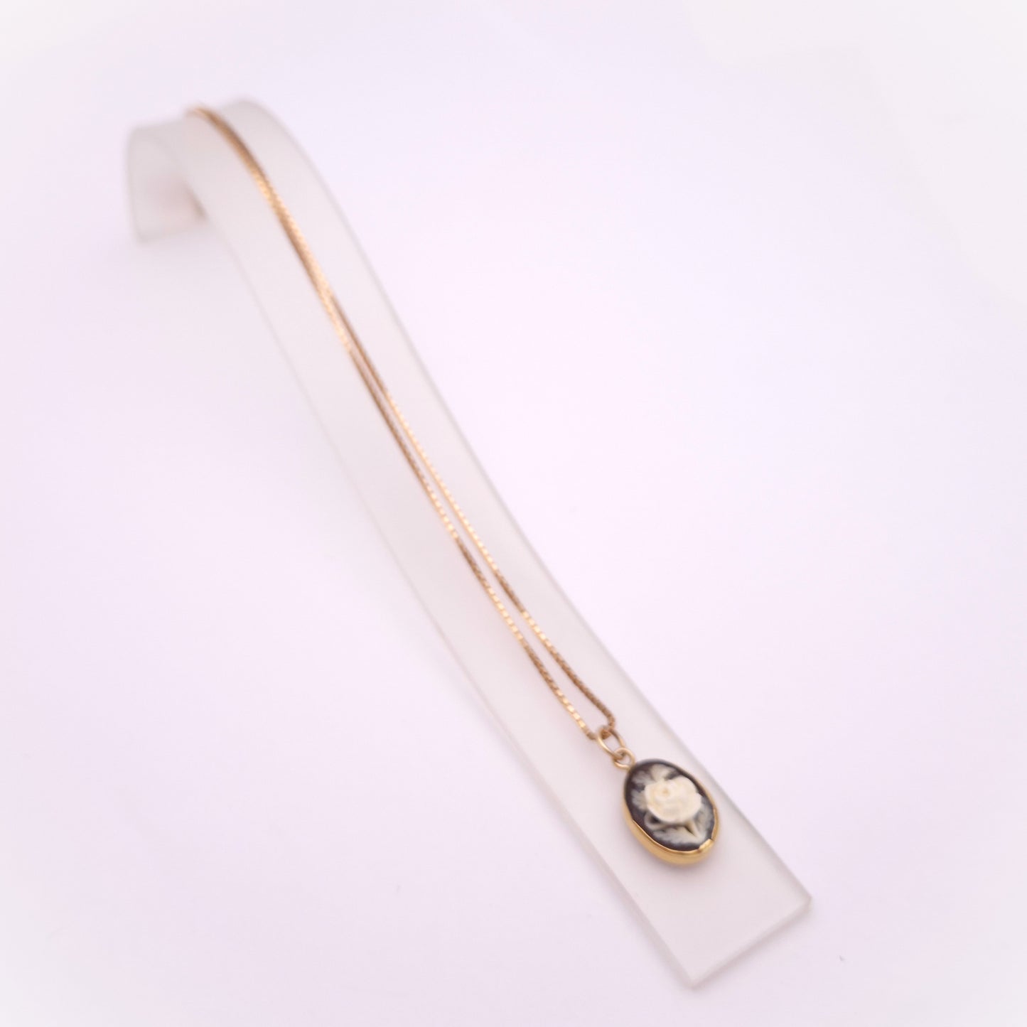 9ct Rose Gold Floral Rose Cameo Pendant and Box Chain Necklace