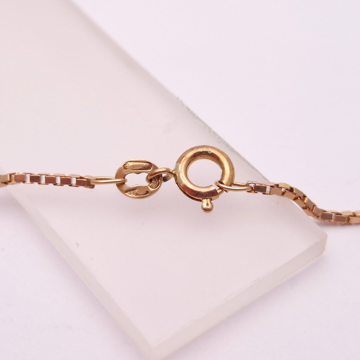 9ct Rose Gold Floral Rose Cameo Pendant and Box Chain Necklace