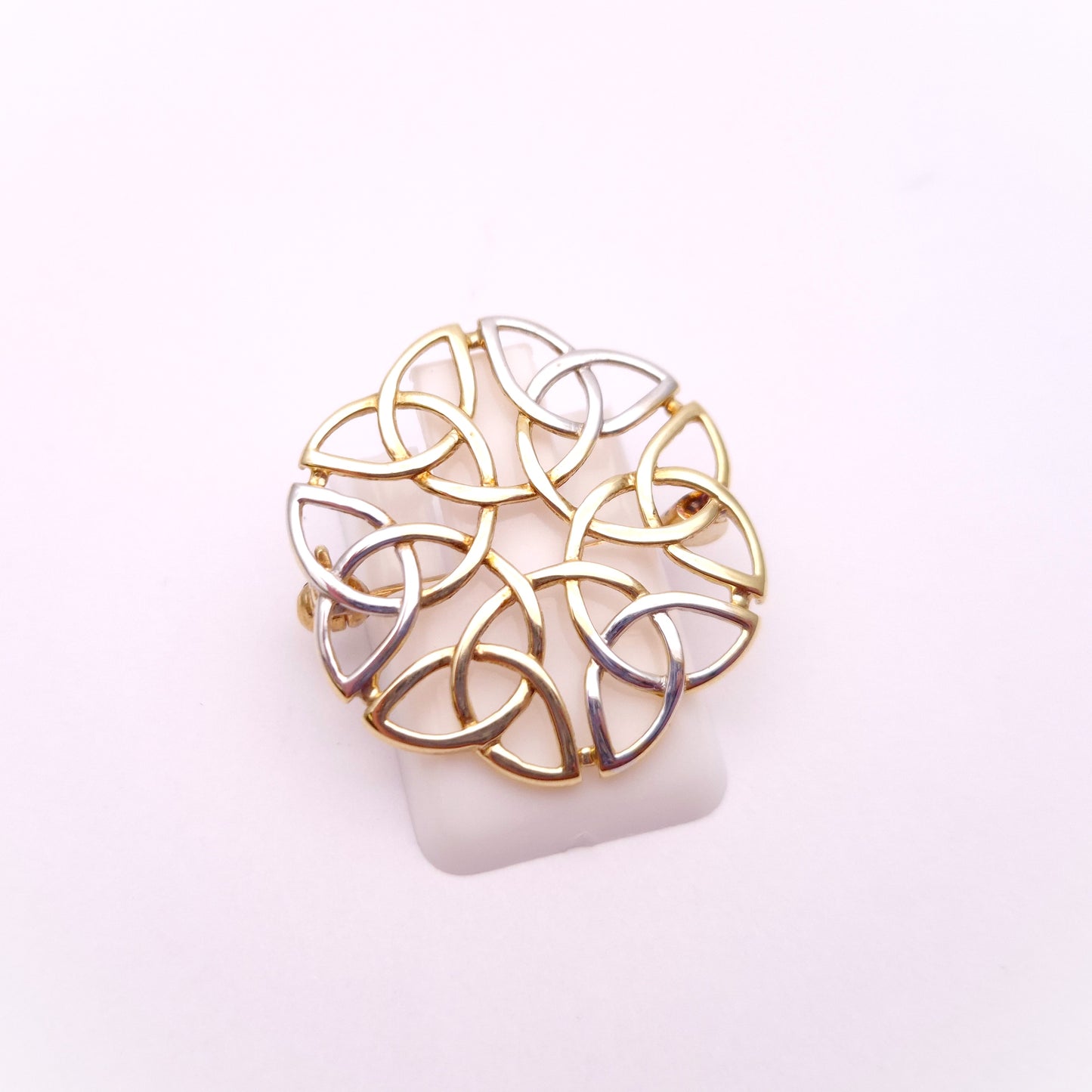 9ct Two-tone Yellow and White gold Celtic knot Style Brooch