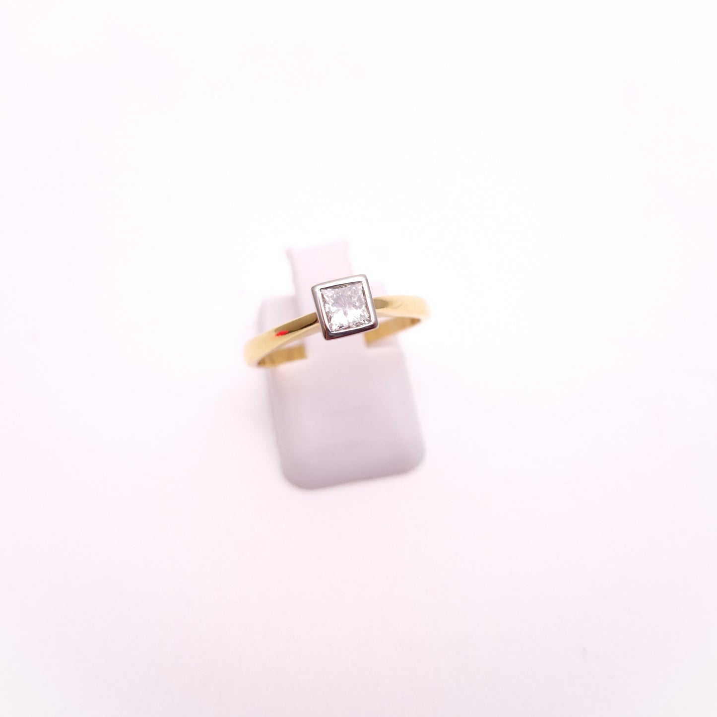 18ct Yellow Gold 0.33ct Princess Cut Diamond Solitaire Ring