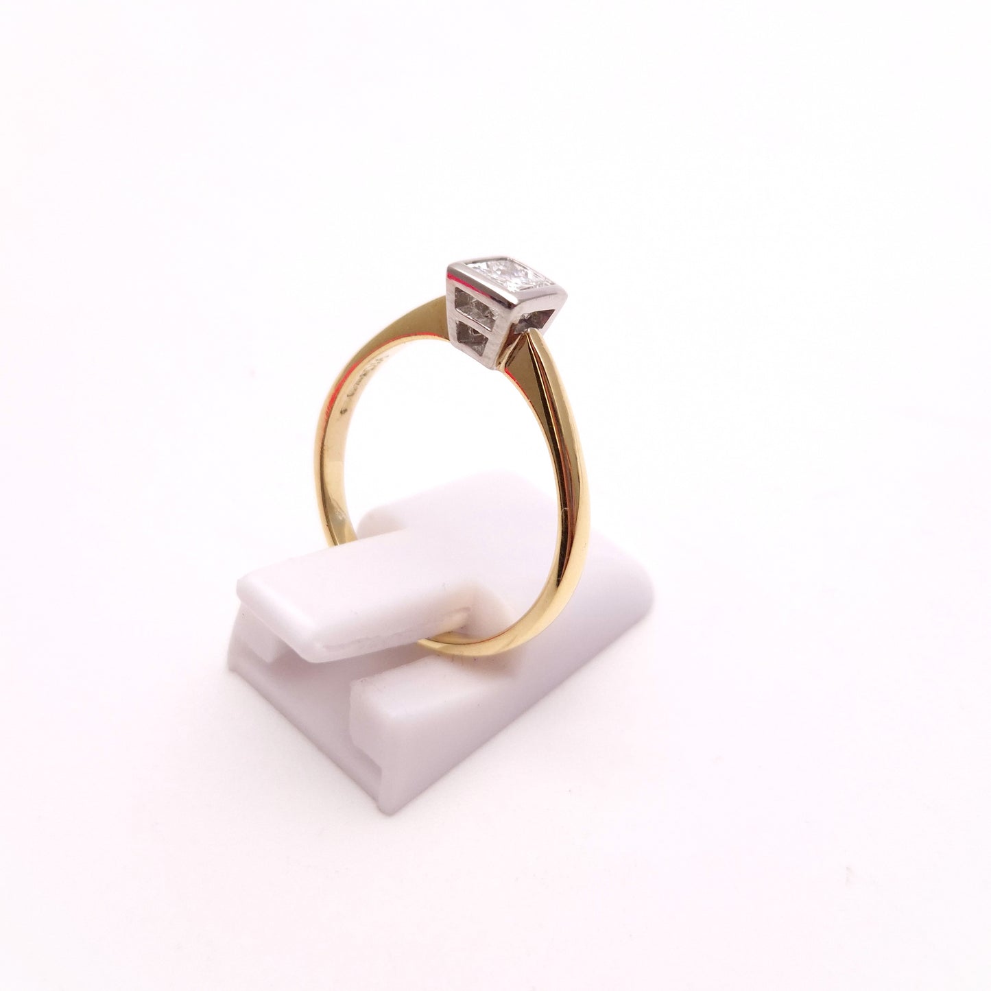 18ct Yellow Gold 0.33ct Princess Cut Diamond Solitaire Ring