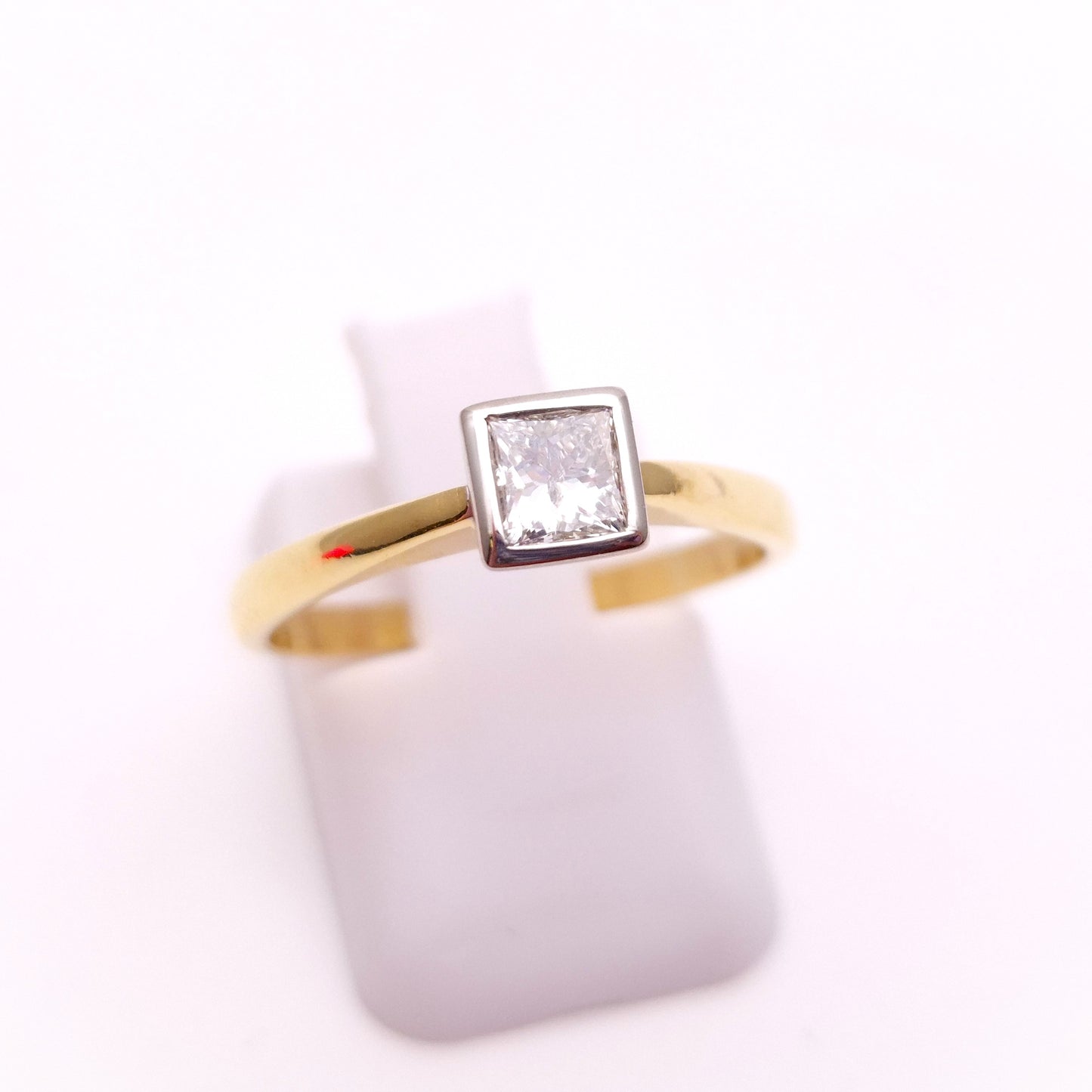 18ct Yellow Gold 0.33ct Princess Cut Diamond Solitaire Ring