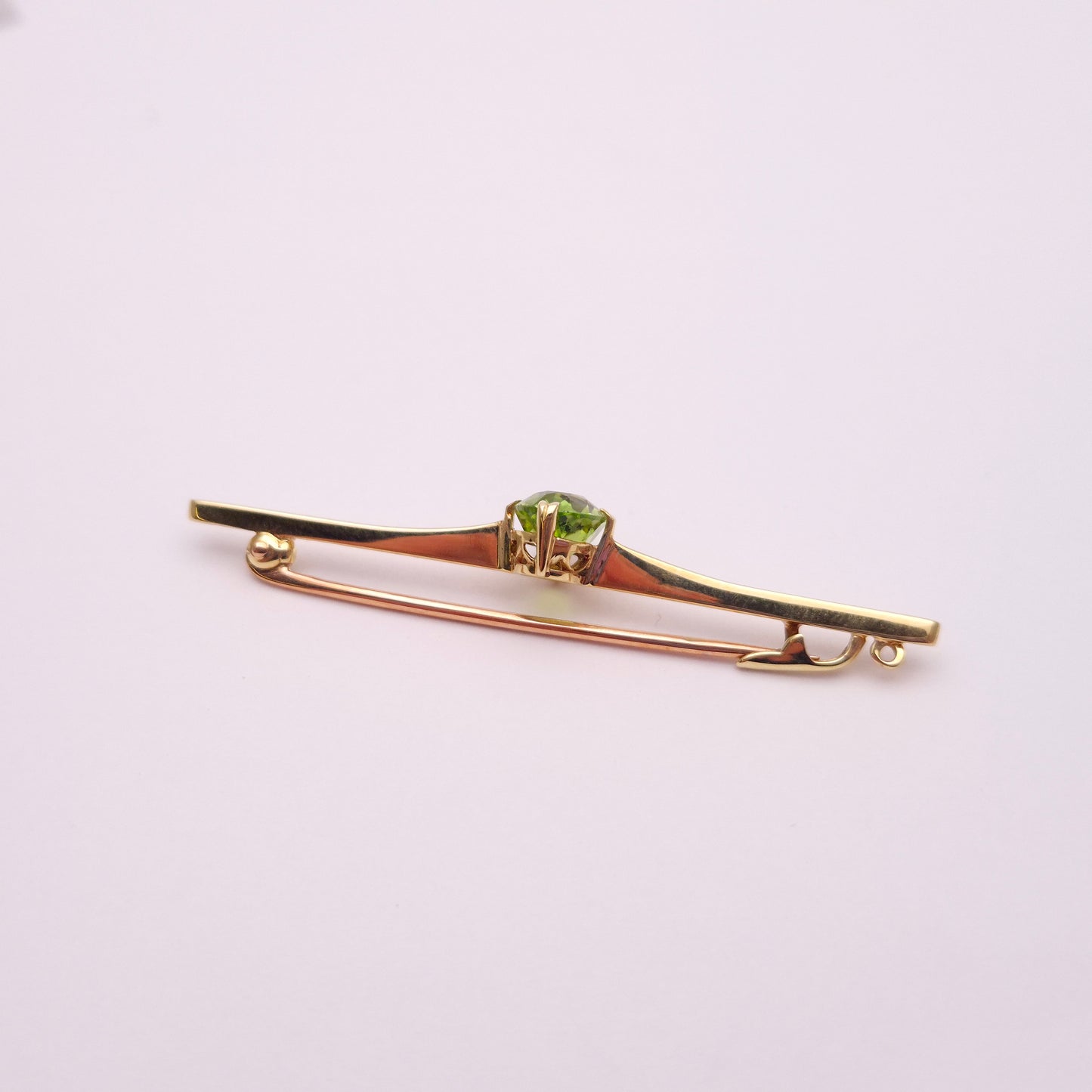 15ct Yellow Gold Mappin and Webb Peridot Brooch
