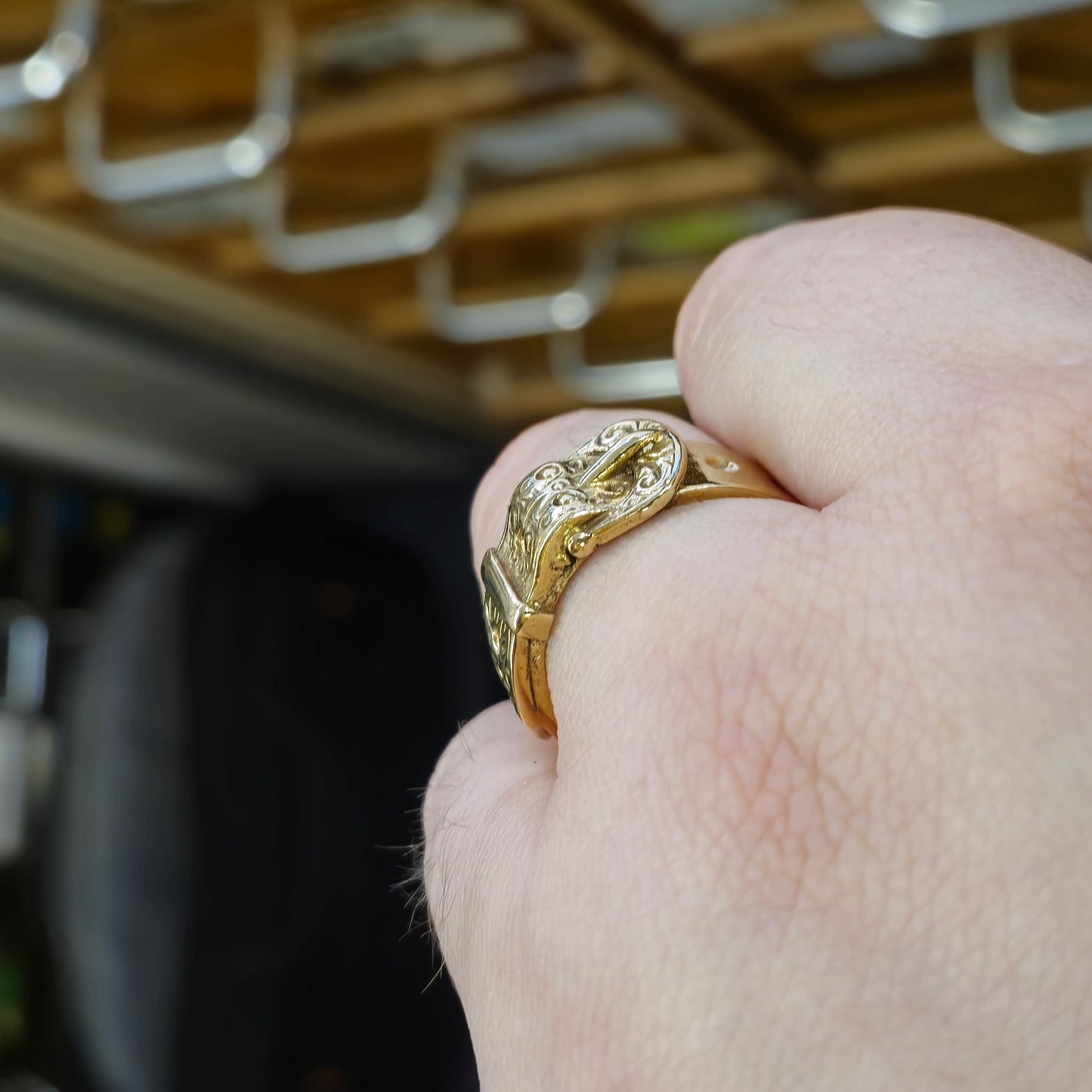 9ct Yellow Gold Wide Gents Patterned Buckle Ring