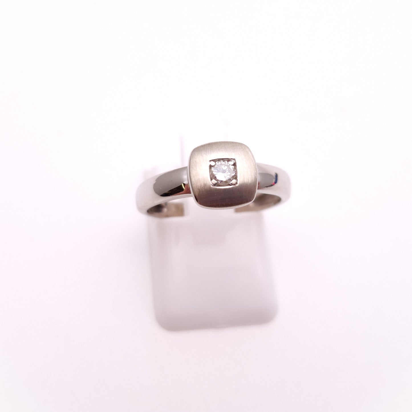9ct white Gold Diamond Brushed Effect Square Solitaire Ring