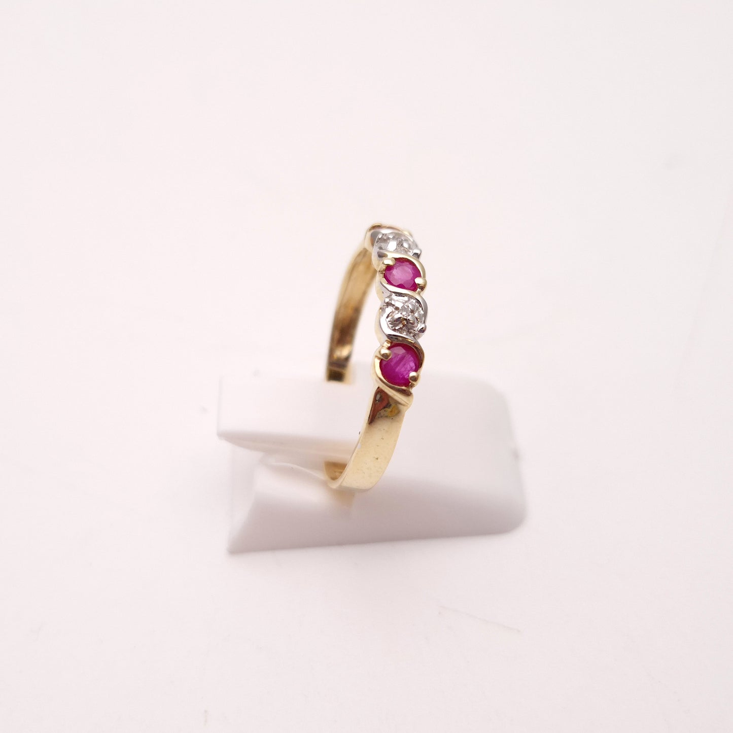 9ct Yellow Gold Ruby and Diamond Five Stone Row Ring