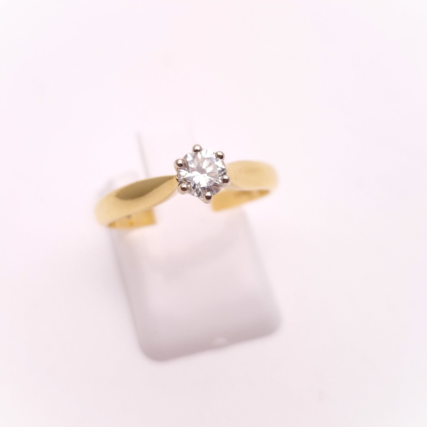 18ct Yellow Gold 0.25ct Round Diamond Solitaire Ring