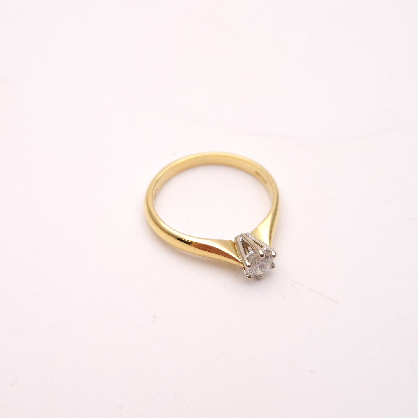 18ct Yellow Gold 0.25ct Round Diamond Solitaire Ring