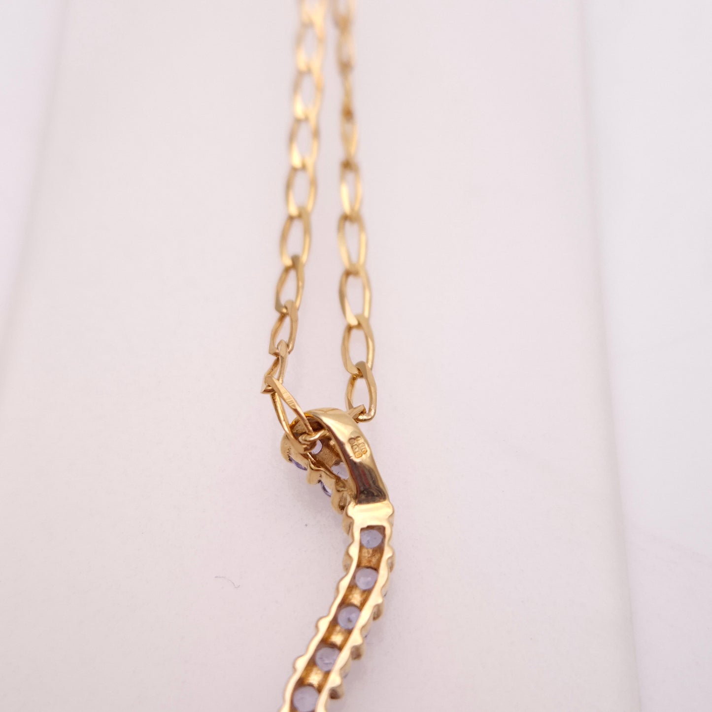 9ct Yellow Gold Tanzanite 'Wiggle' Pendant and 18" Chain