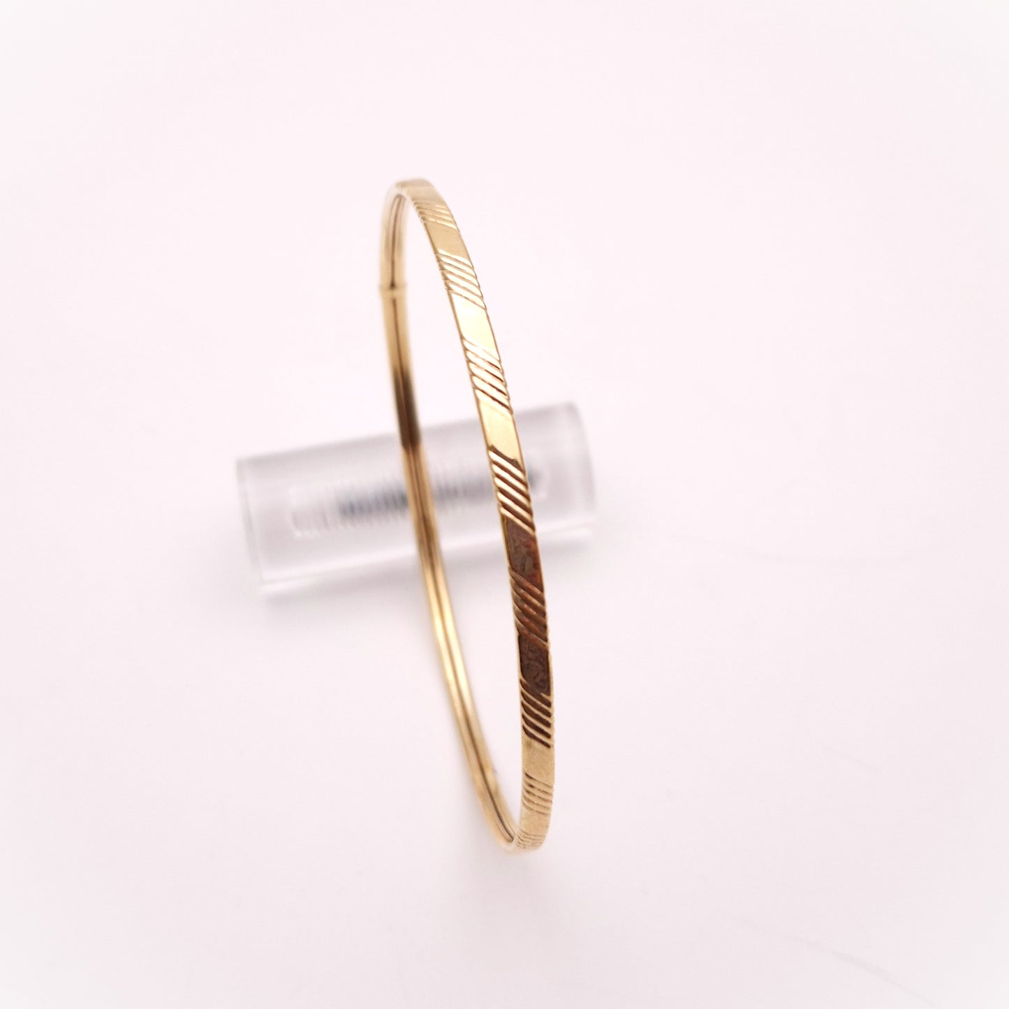 9ct Yellow Gold Narrow Patterned Bangle