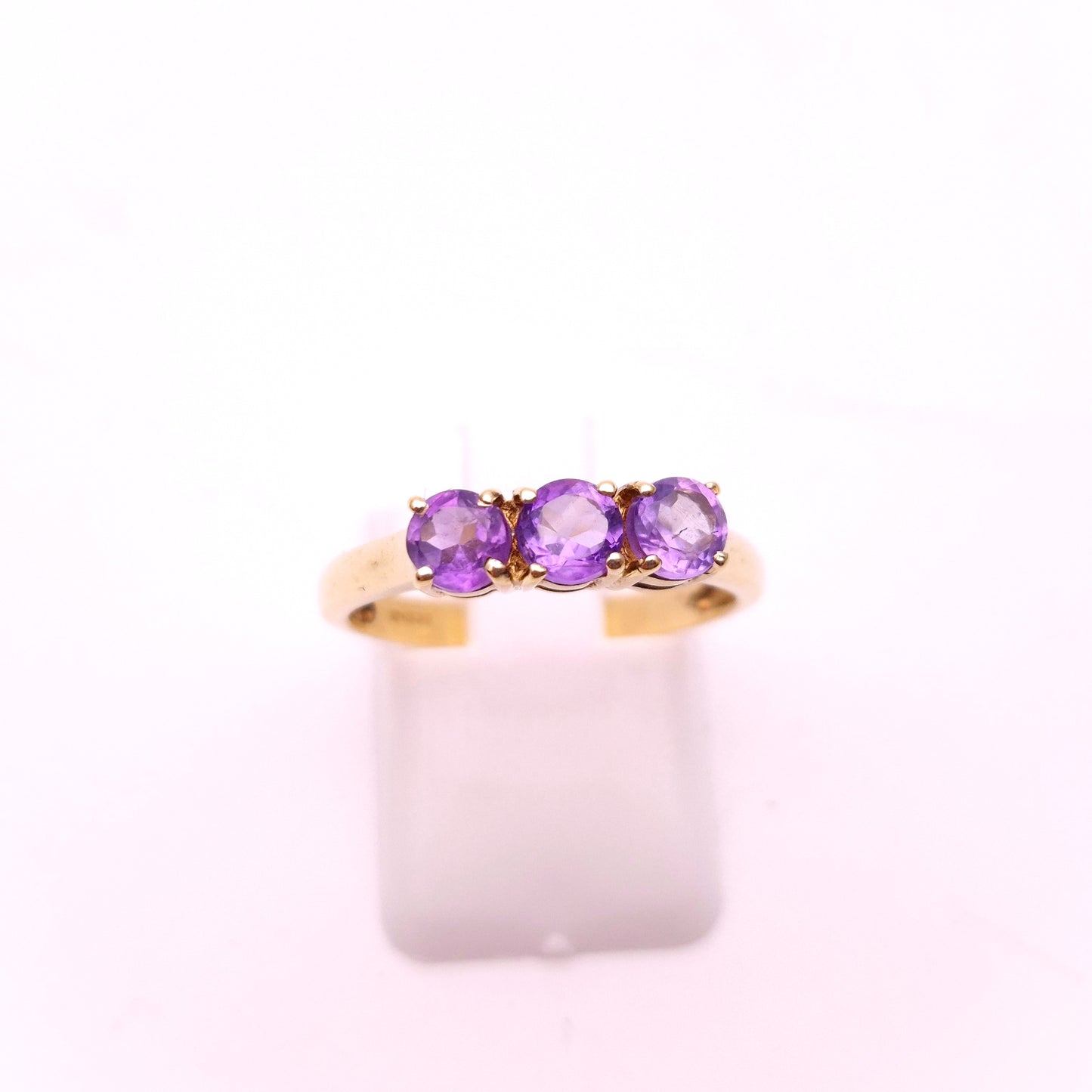9ct Yellow Gold Amethyst 3 stone Trilogy Ring