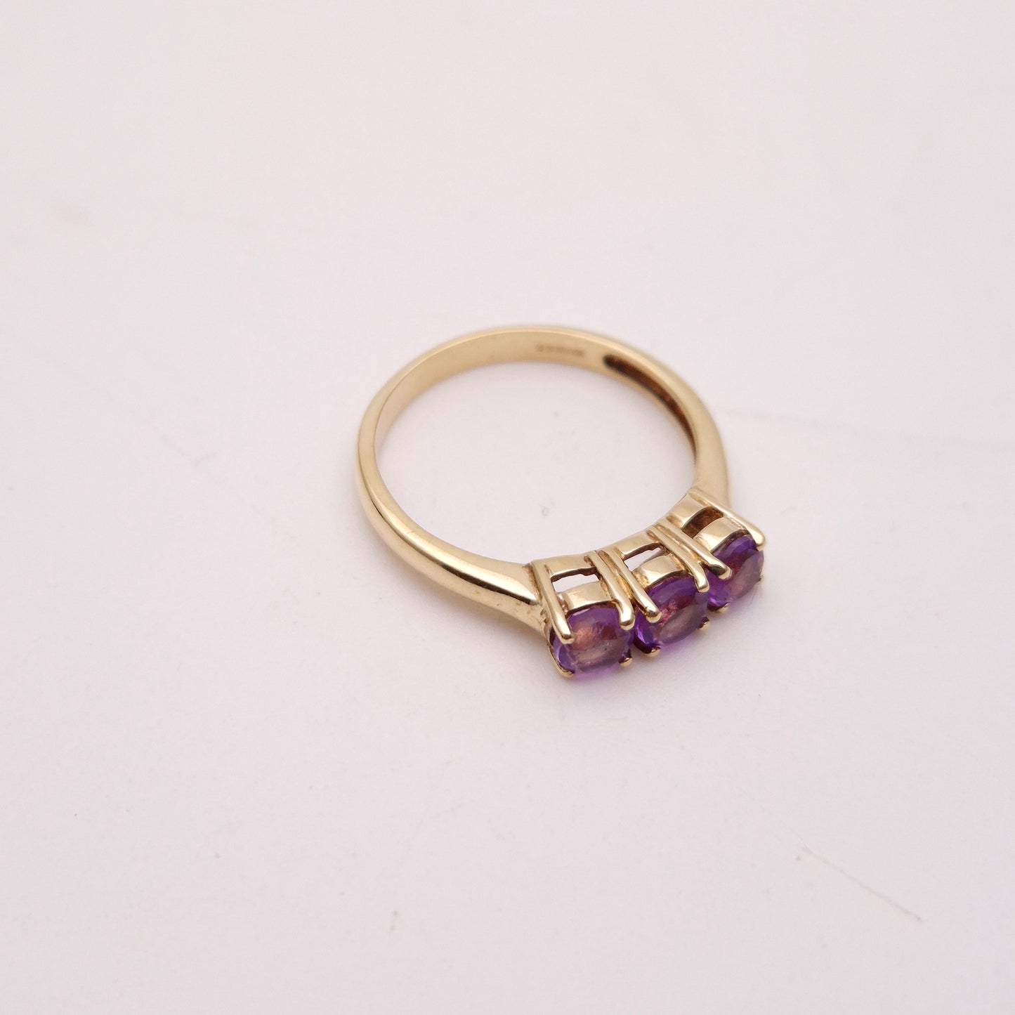 9ct Yellow Gold Amethyst 3 stone Trilogy Ring