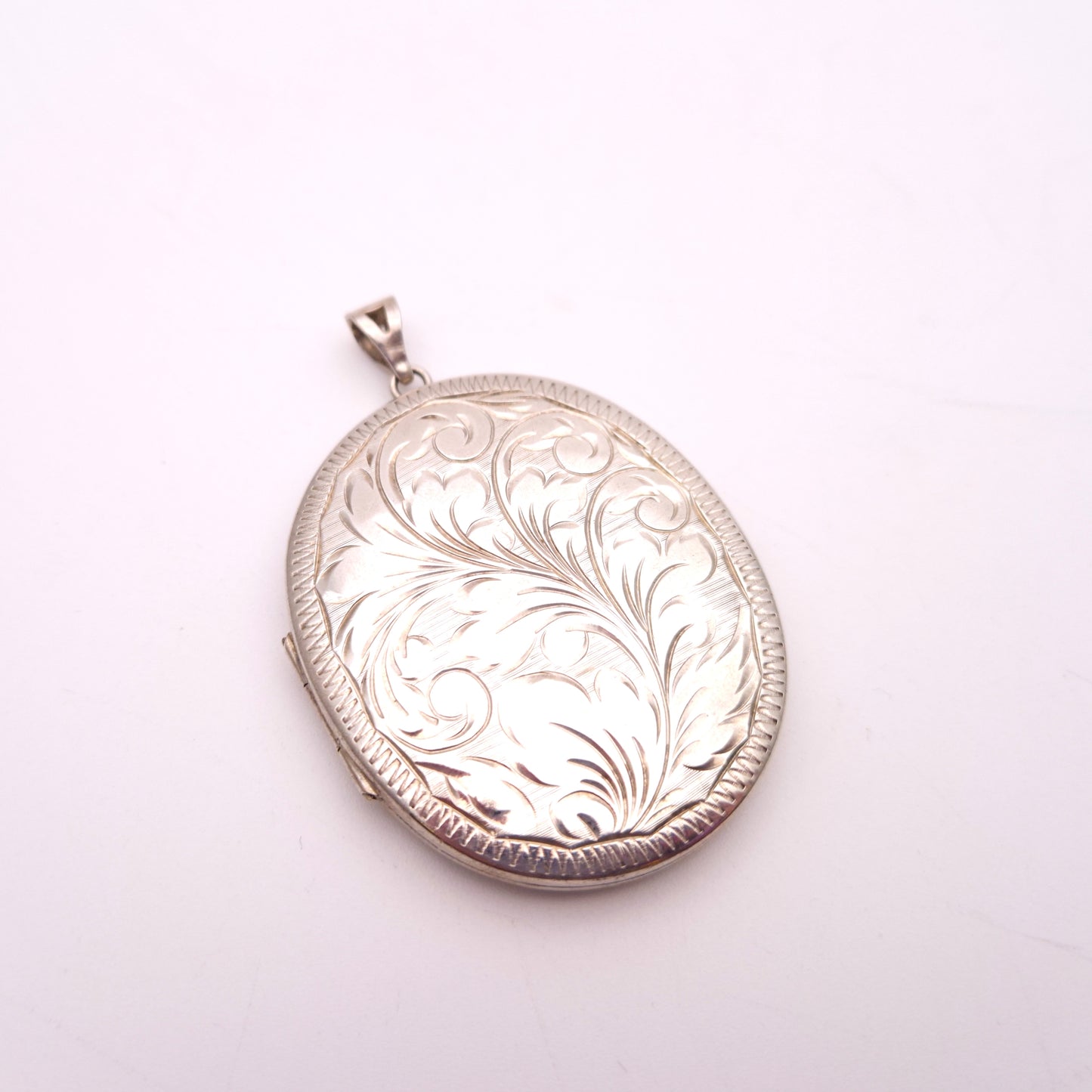 Sterling Silver Extra Large Engraved Scrolling Patterned Oval Locket