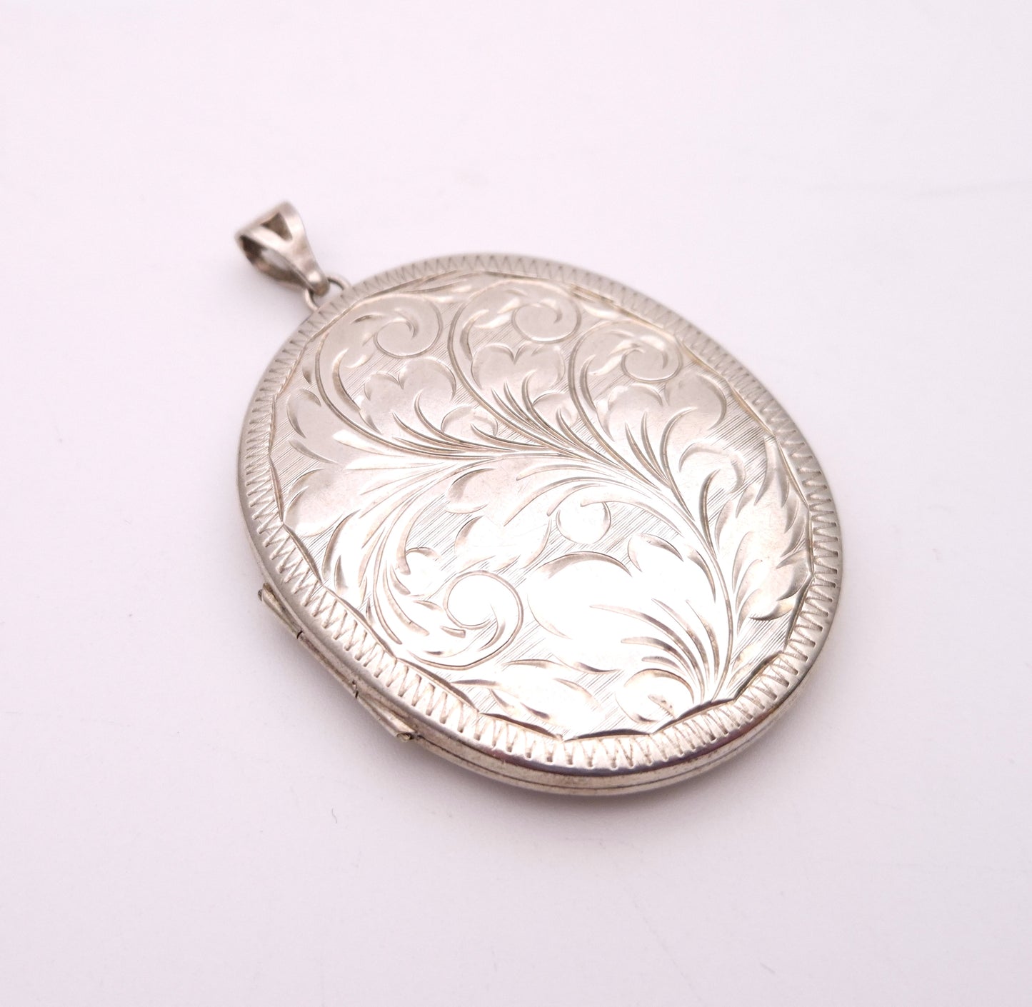 Sterling Silver Extra Large Engraved Scrolling Patterned Oval Locket