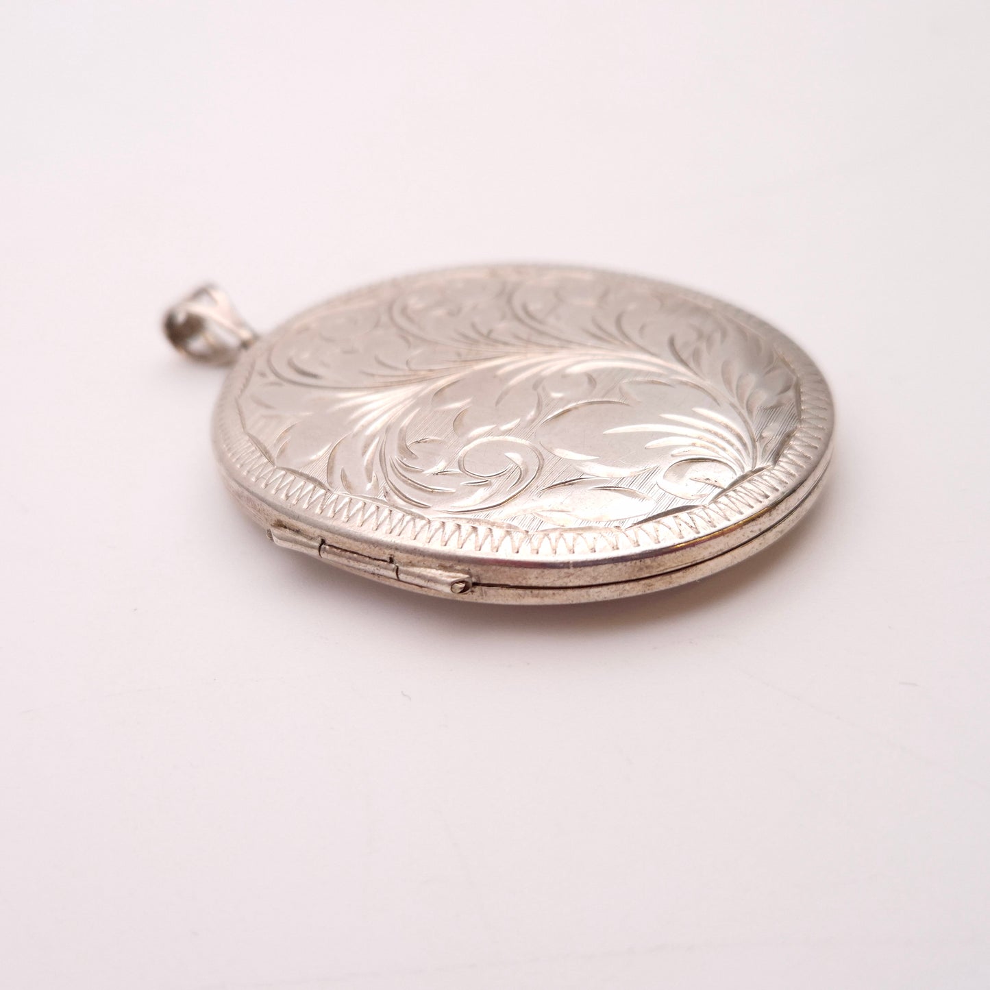Sterling Silver Extra Large Engraved Scrolling Patterned Oval Locket