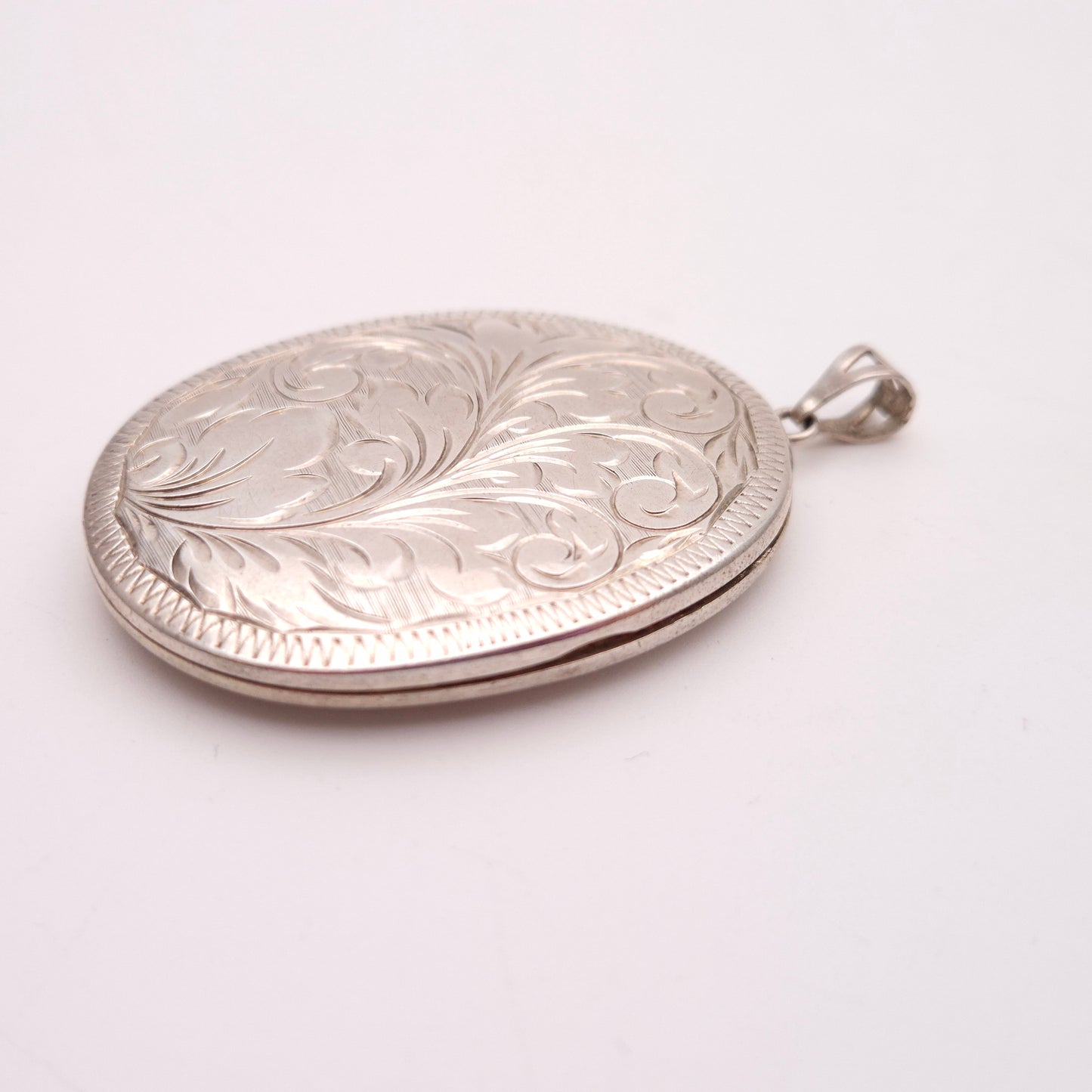 Sterling Silver Extra Large Engraved Scrolling Patterned Oval Locket