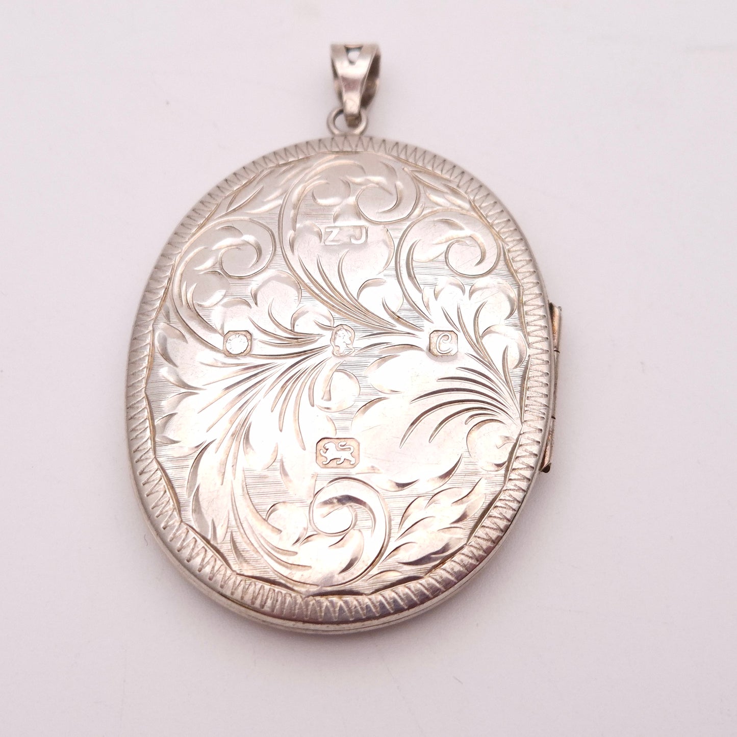 Sterling Silver Extra Large Engraved Scrolling Patterned Oval Locket