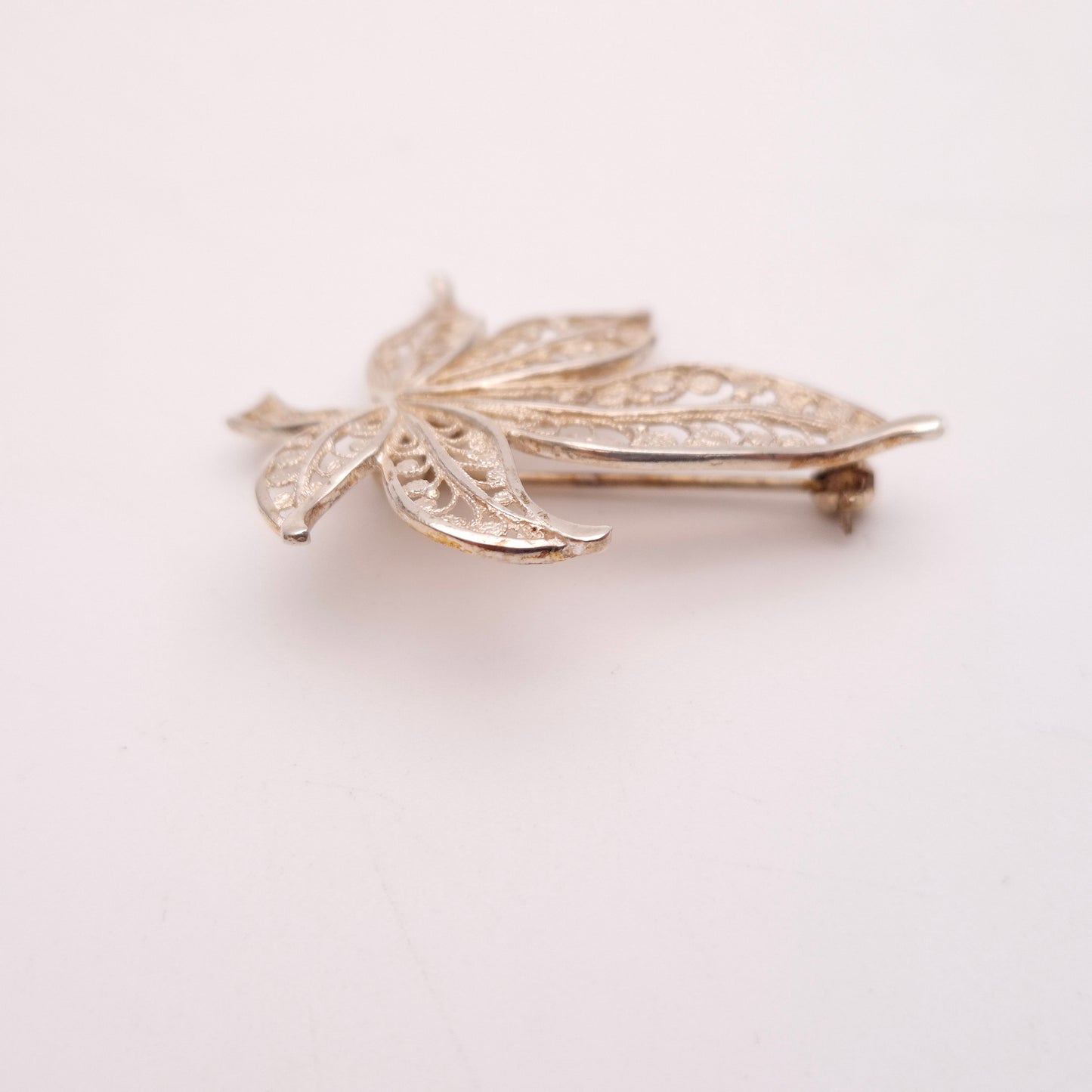 Sterling Silver Filigree Maple Style Leaf Brooch