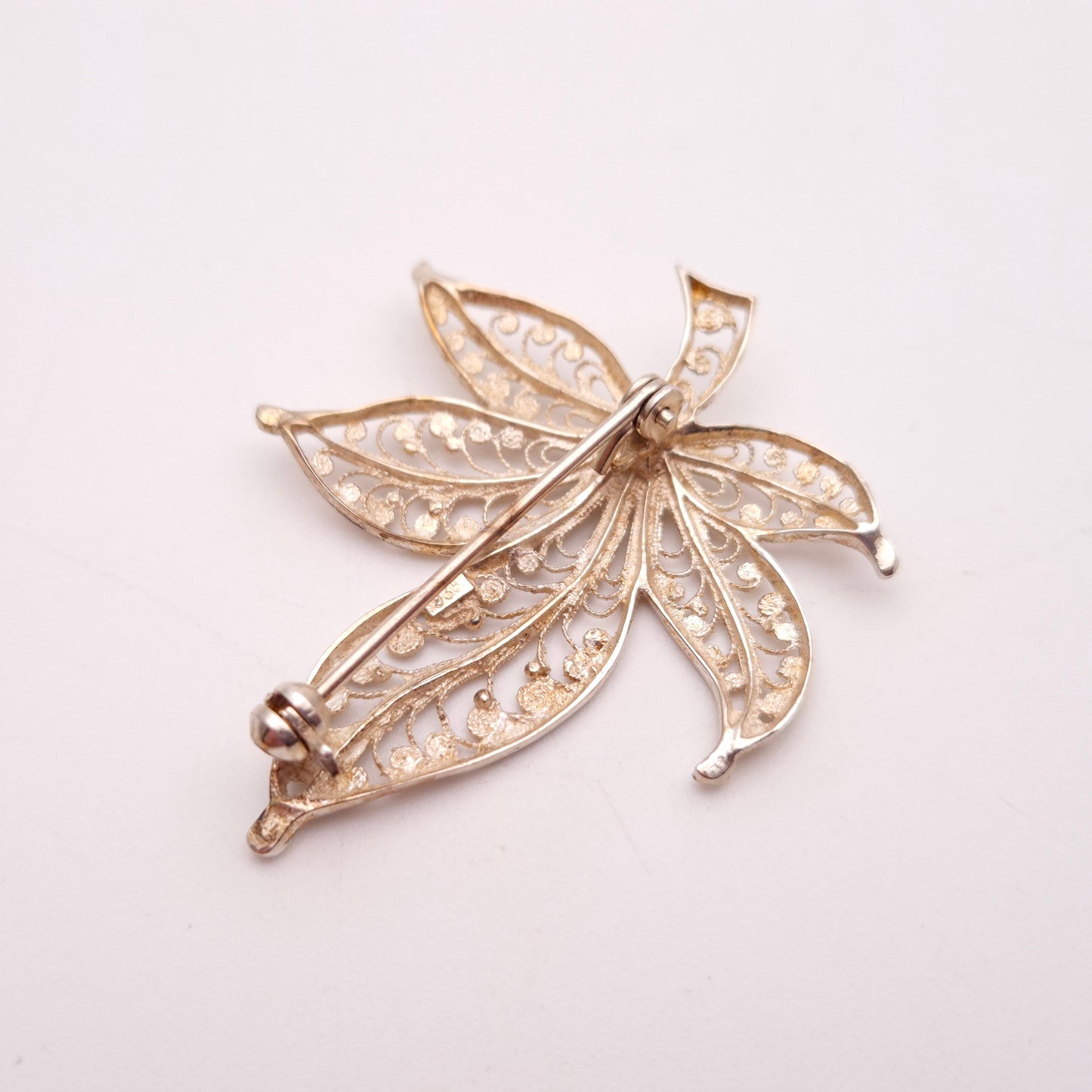 Sterling Silver Filigree Maple Style Leaf Brooch