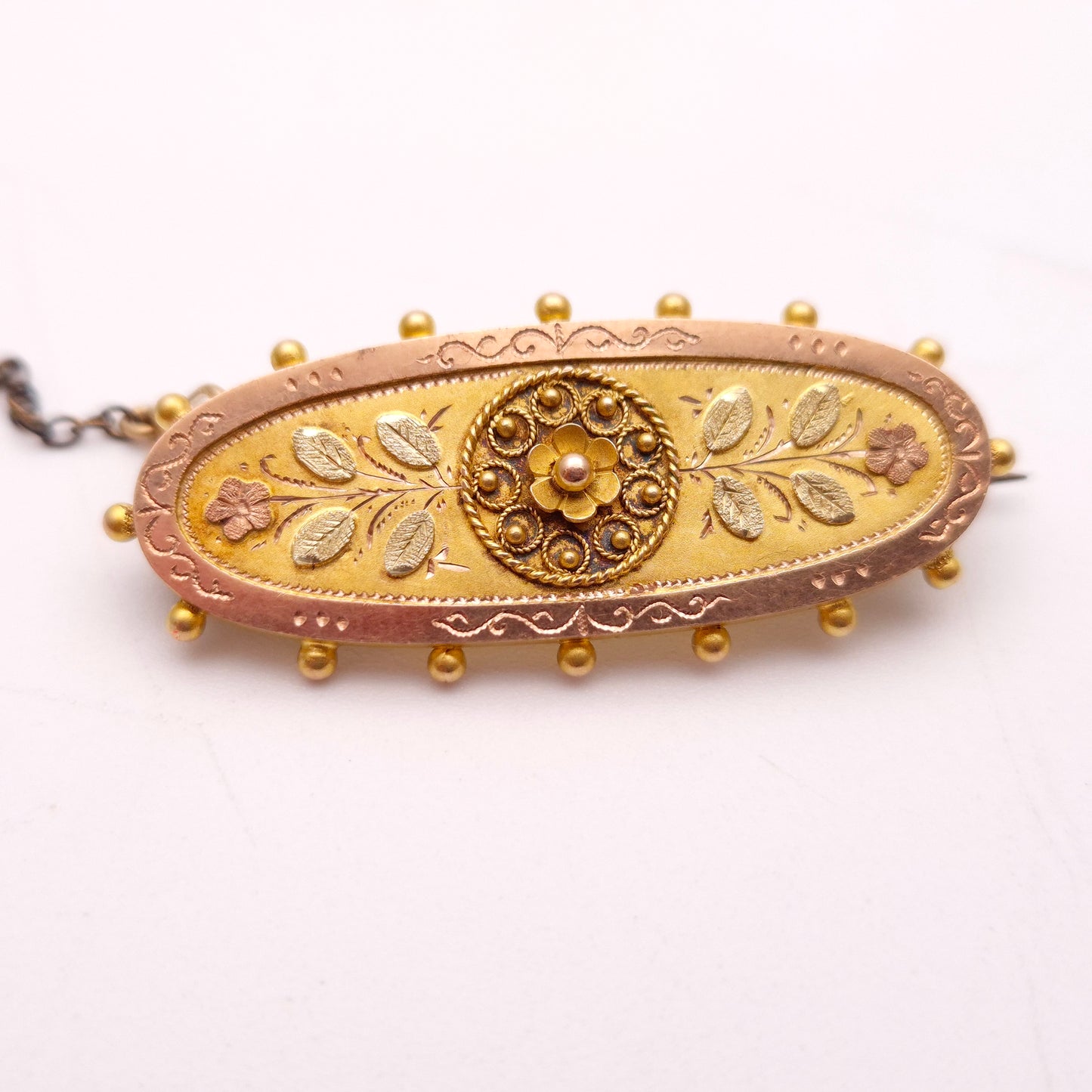 9ct Yellow Gold Antique Victorian Multi-tone Oval Floral Gold Brooch
